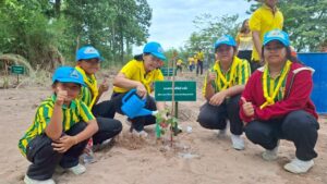 คณะครูและนักเรียนเข้&hellip;